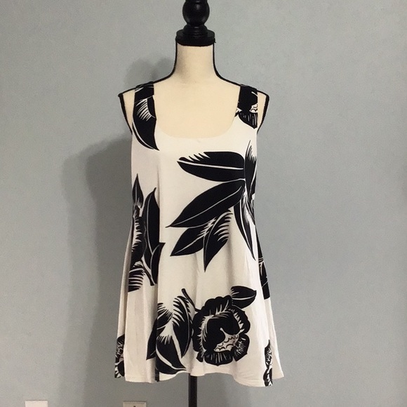 WHITE HOUSE BLACK MARKET DRESS - Picture 1 of 5